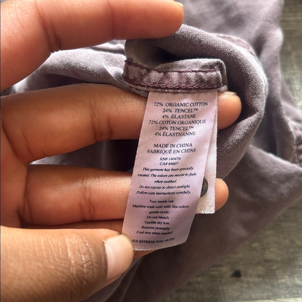 Faherty Sunwashed Button Down Shirt - image 5